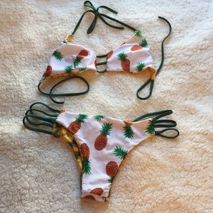 🍍super cute reversible pineapple bikini!